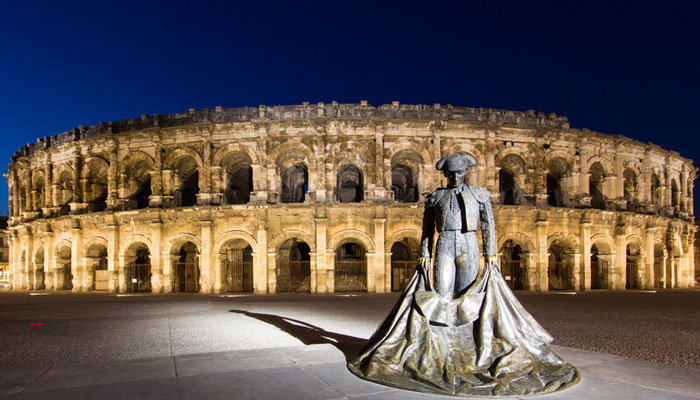 Nîmes